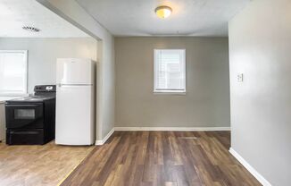 2 beds, 1 bath, $1,000