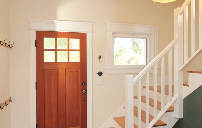 Stunning, Remodeled 4 Bed/2 Bath 1911 Craftsman in Sought-After Sabin