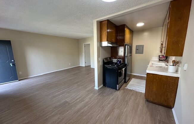 1 bed, 1 bath, $2,095, Unit #10