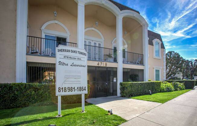 Apartment Building in Sherman Oaks