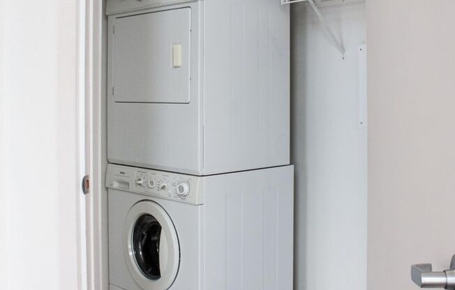 1 bed, 1.5 baths, 1,200 sqft, $3,125, Unit 1205