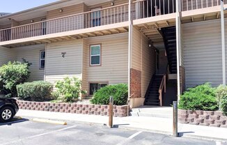 1 Bedroom Condo (Available Immediately)