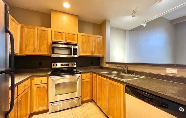 1 bed, 1 bath, $2,095, Unit # 407