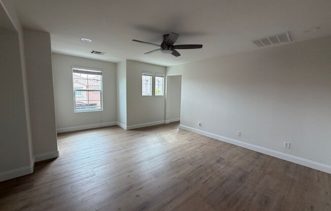 4 beds, 3 baths, $2,295