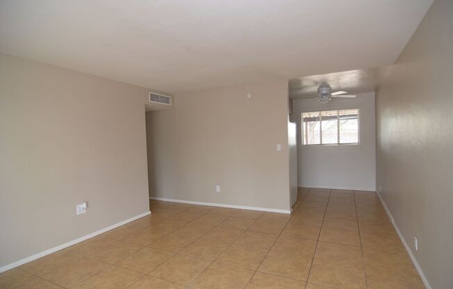 Charming 3 Bedroom 1 Bath House! Great East/Central Tucson Location