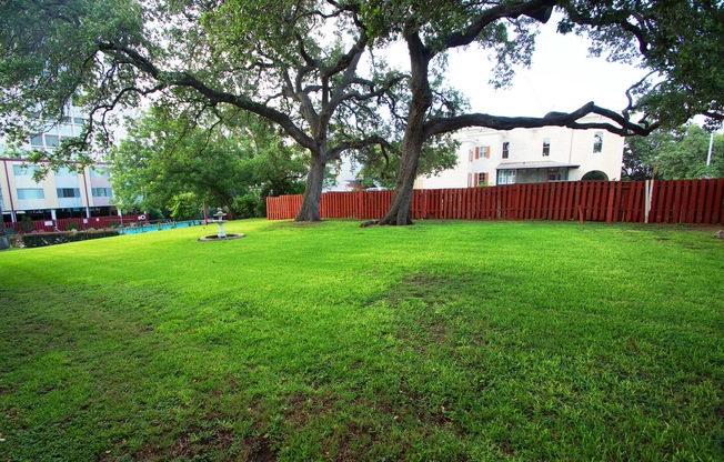 Fabulous landmark Downtown Austin property! Great downtown neighborhood!