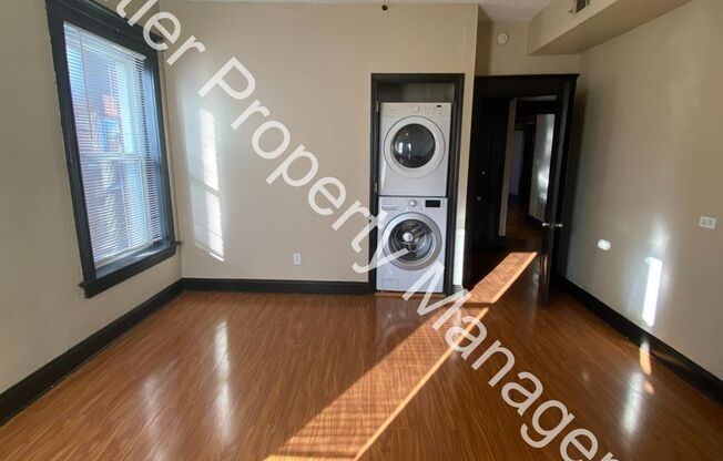 2 beds, 1 bath, $1,345, Unit 4048 Cleveland Apt 2W