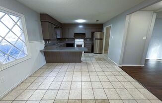 3 beds, 2 baths, $1,395