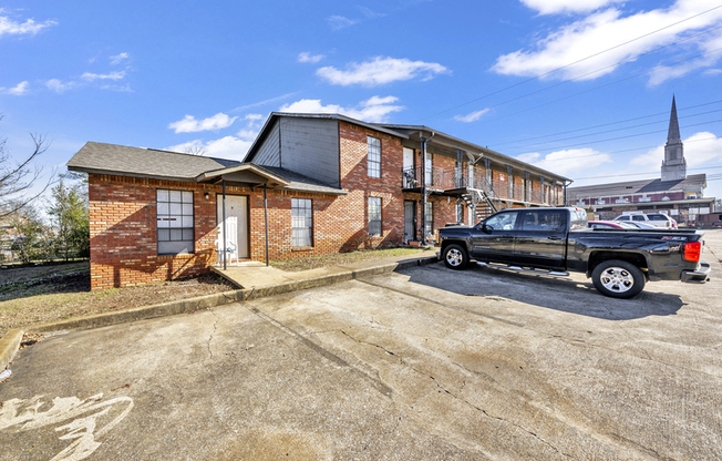 601 12 ST SW