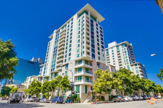425 W Beech Street, #308