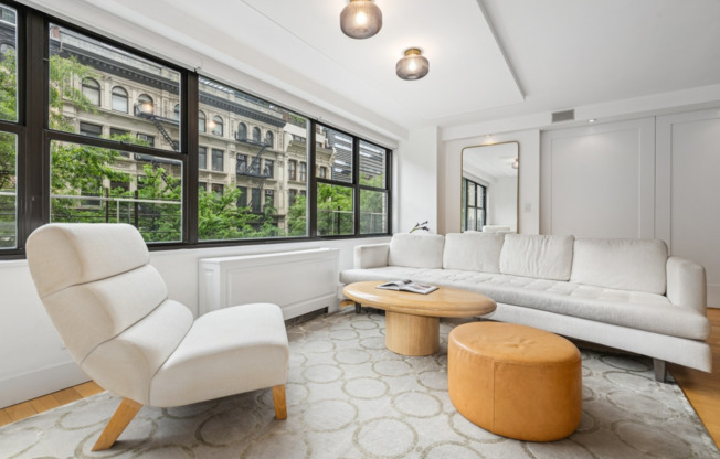 2 beds, 2 baths, $8,500, Unit 406