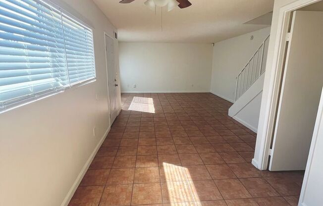 1450 Melrose Ave #35 - 2 Story Townhome, W/D hook ups - $1,000 Off First Month's Rent