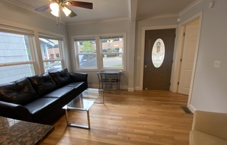 209 N Ashley St Apt 2