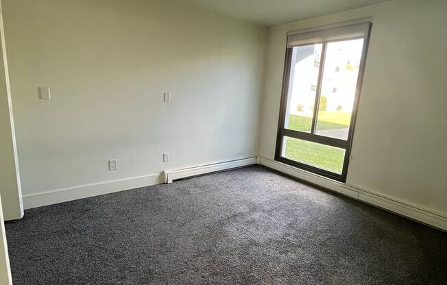 2 beds, 1.5 baths, 950 sqft, $1,545, Unit 116E