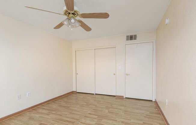 3 beds, 2 baths, $1,325, Unit Bldg 58