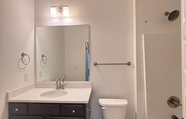1 bed, 1 bath, 750 sqft, $995, Unit E104