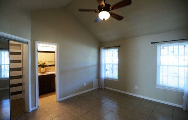 3 beds, 2 baths, $1,450