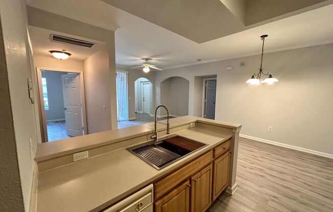 2 beds, 2 baths, $1,550, Unit # 1101
