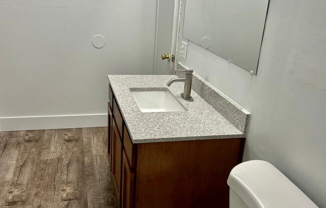 1 bed, 1 bath, 700 sqft, $1,095, Unit #105