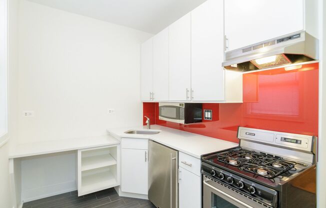 Studio, 1 bath, 379 sqft, $1,595, Unit 2888-1