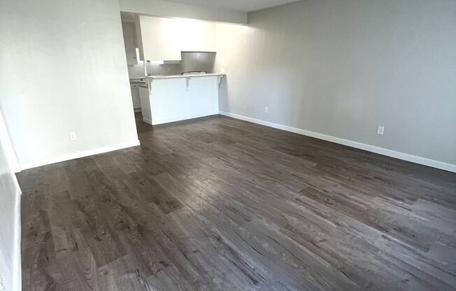 2 beds, 1 bath, 953 sqft, $2,250, Unit Unit 116