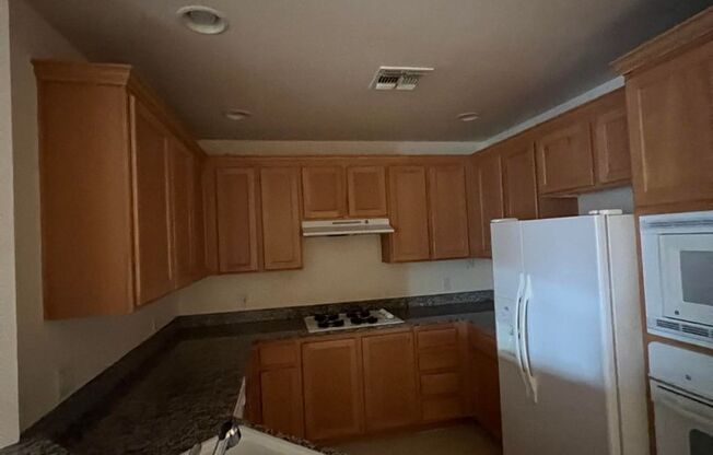 39 E Agate Ave # 402
