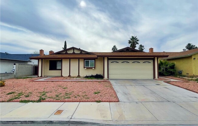 6405 W ROY ROGERS DR