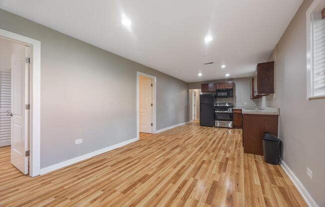1037 W POLK ST