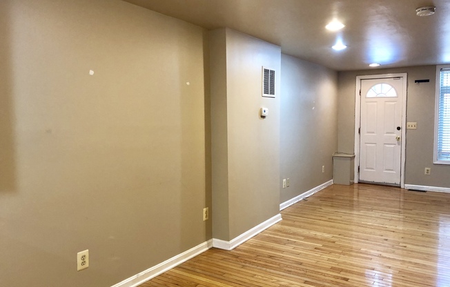 Charming 2Bed/1.5Bath in Canton's Neighborhood