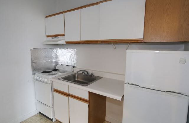 3957 Irving Park
