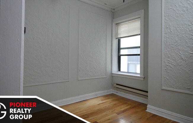 1347 N Dearborn