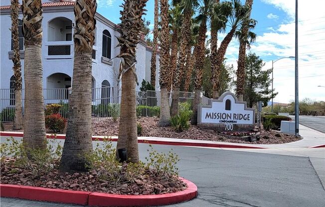 3 beds, 2 baths, $1,445, Unit # 4822