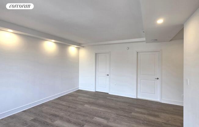 1 bed, 1 bath, $5,500, Unit 8I