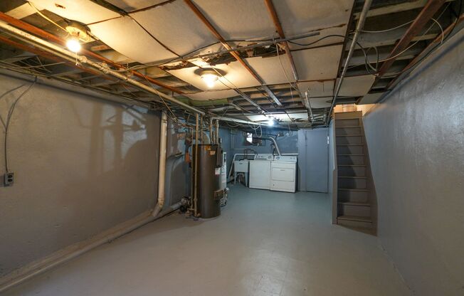 2 beds, 1 bath, $1,495