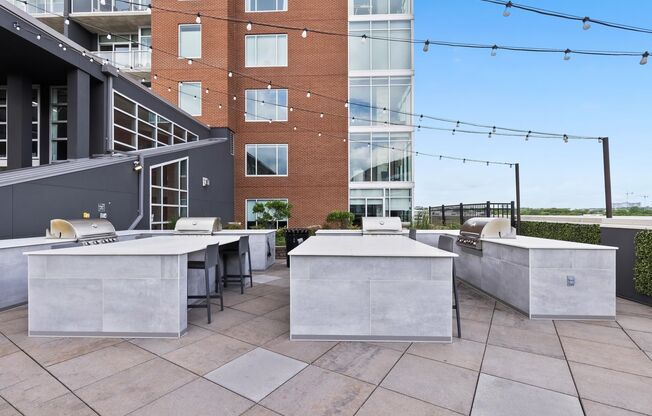 1 bed, 1 bath, $2,295, Unit Unit 1816