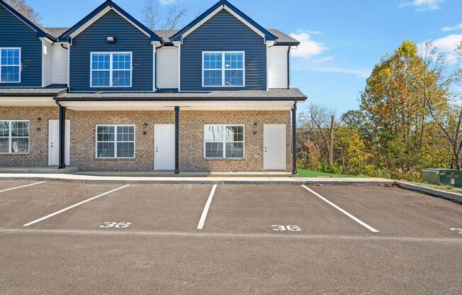 2 beds, 2.5 baths, 1,300 sqft, $1,400, Unit 35