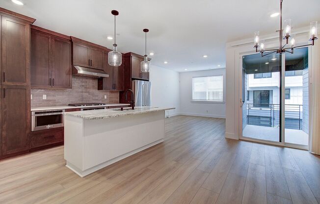 Brand New Luxury Townhouse | 4 Bed | 3 Bath in Prime Camas School District