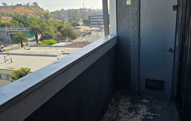 829 Bunker Hill