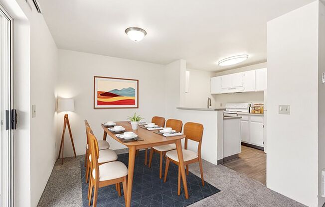 2 beds, 1 bath, 878 sqft, $2,025, Unit H302