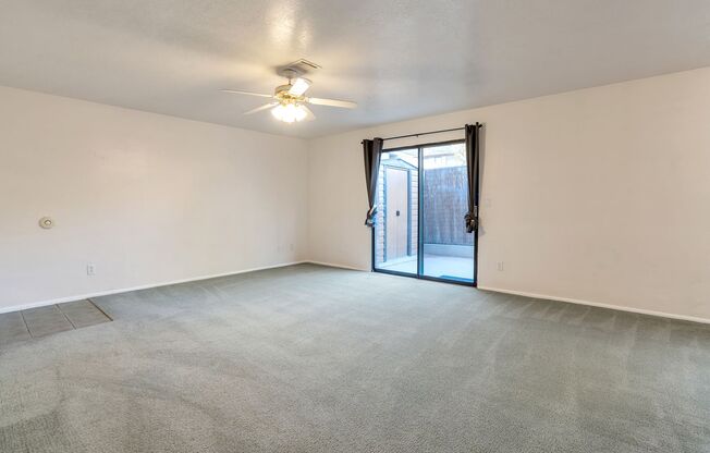 2 beds, 1 bath, $1,250, Unit # 14