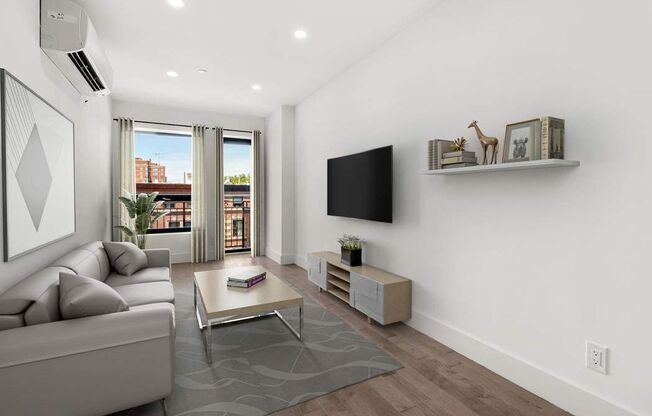 2113 5 AVE