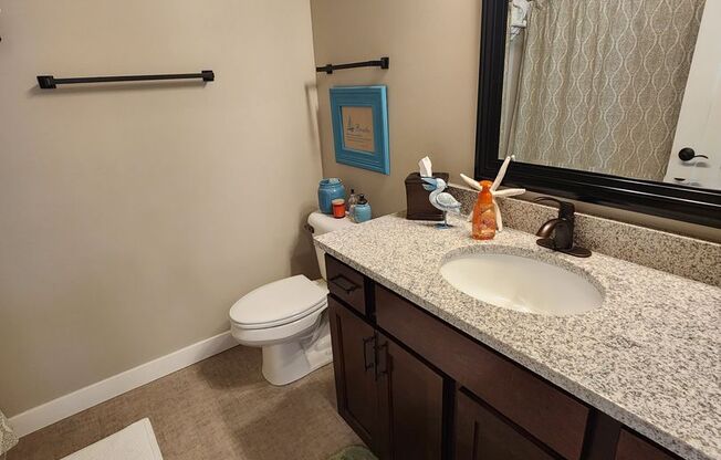2 beds, 2 baths, 1,161 sqft, $1,795, Unit 124-221