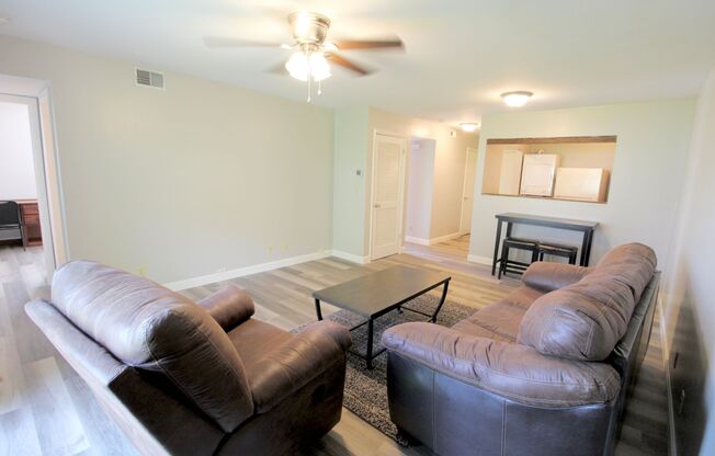 3 beds, 2 baths, $625