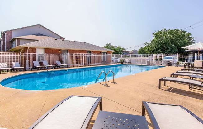 Highland Park Apartments Pool