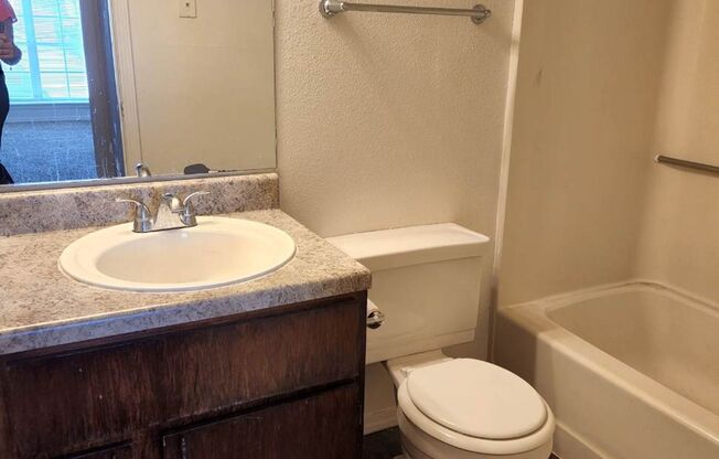 1 bed, 1 bath, 759 sqft, $849