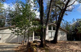 3 bedroom, 2 bath in Alta Sierra, Grass Valley, CA 95949