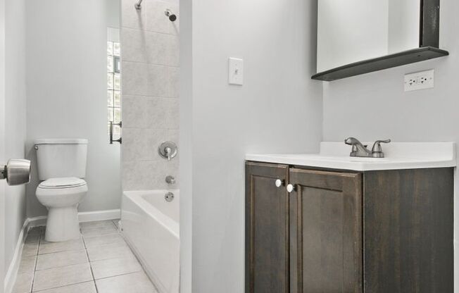 1 bed, 1 bath, 575 sqft, $1,800, Unit 204