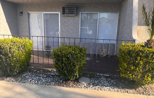 2 beds, 1 bath, $1,995, Unit 10