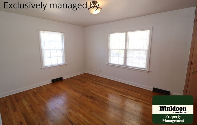 Really Cute Northside Pet Friendly Home with 2 Car garage!