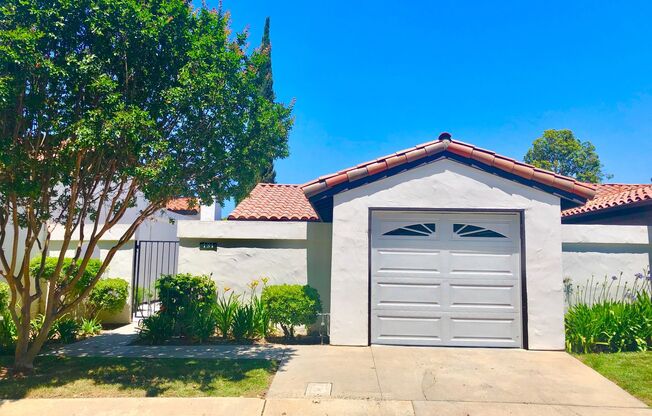Lovely Fully Detached Home in the Darling Fallbrook Village HOA Community, Walking Distance to Trails, Shops, Restaurants, & More!